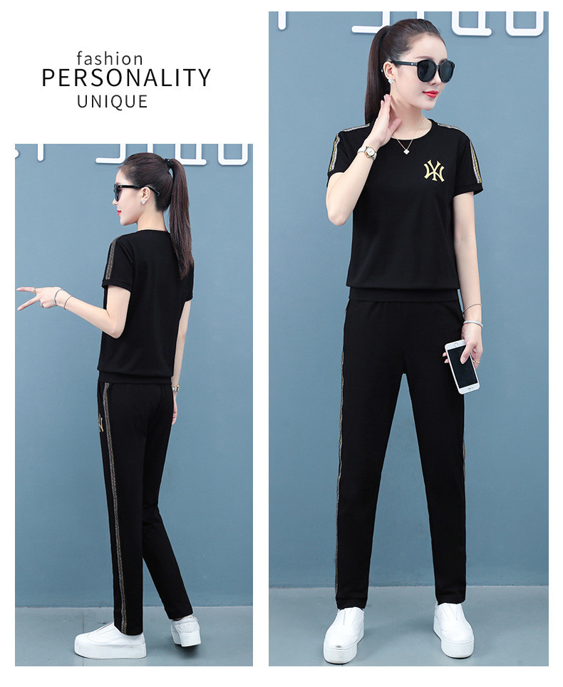 運(yùn)動(dòng)套裝女最新款，科技前沿的完美融合體驗(yàn)
