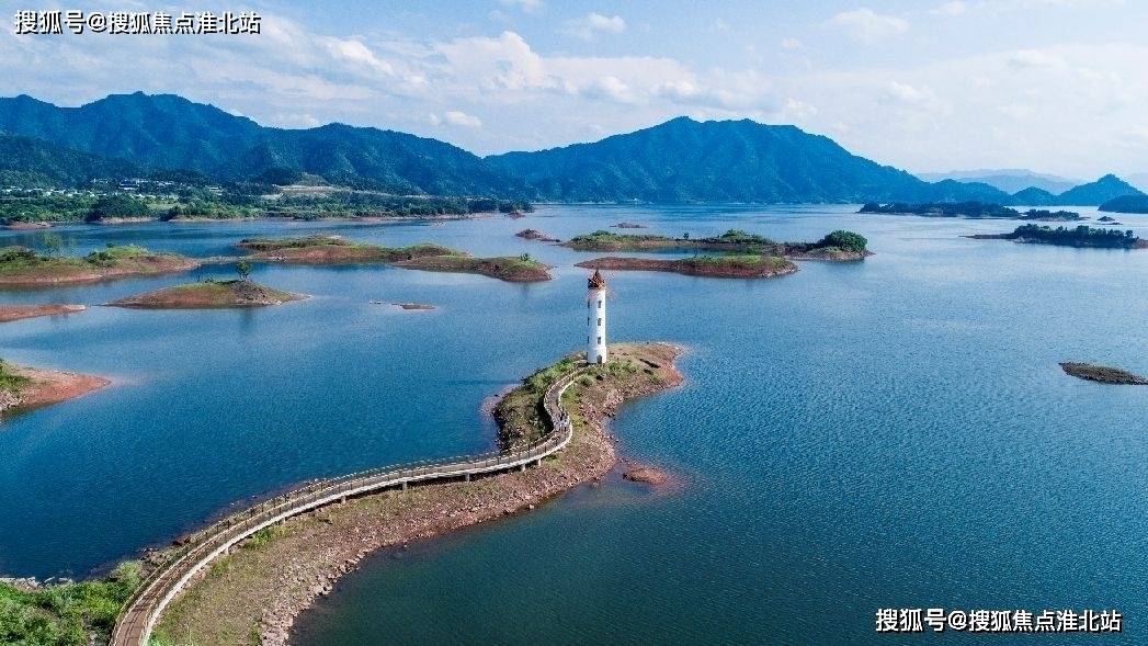 閑人綜合最新地址回顧，背景、事件與地位之回眸